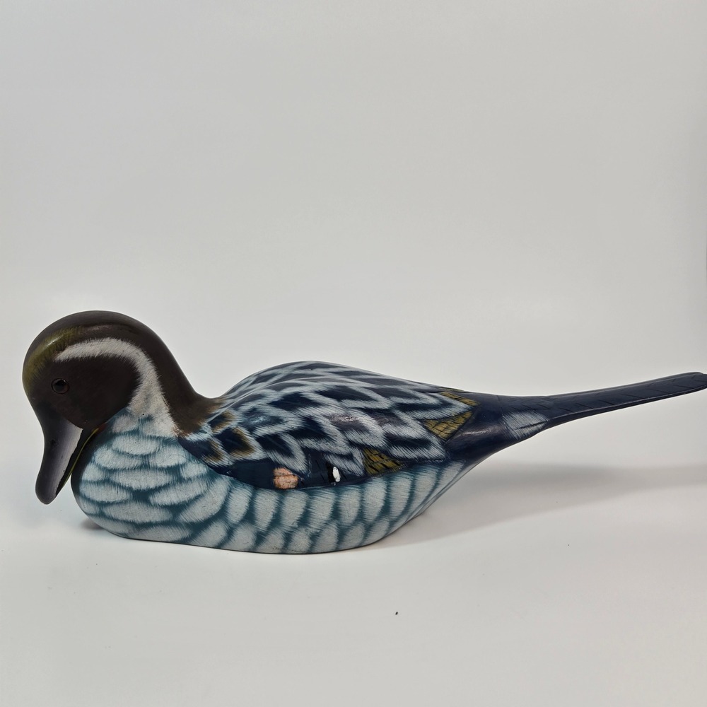 Vintage Hand Painted Wooden Duck Decoy Blue White Art No 291-552 Made in China